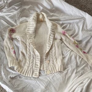 Charming Cream Knit Cardigan with Floral Accents